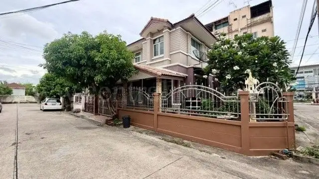 ขายด่วน ทาวน์เฮ้าส์ ภัทรินทร์ 1 คู้บอน หลังมุม รีโนเวทใหม่ พร้อมอยู่