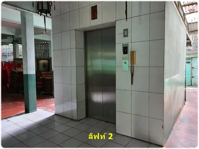 ที่ดิน บรรทัดทอง  209 ตร.ว. แถมตึก 3 ชั้น ลิฟท์ 2 ตัว จอดรถได้ 10 คัน ทำเลทอง