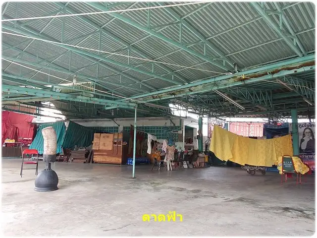 ที่ดิน บรรทัดทอง  209 ตร.ว. แถมตึก 3 ชั้น ลิฟท์ 2 ตัว จอดรถได้ 10 คัน ทำเลทอง